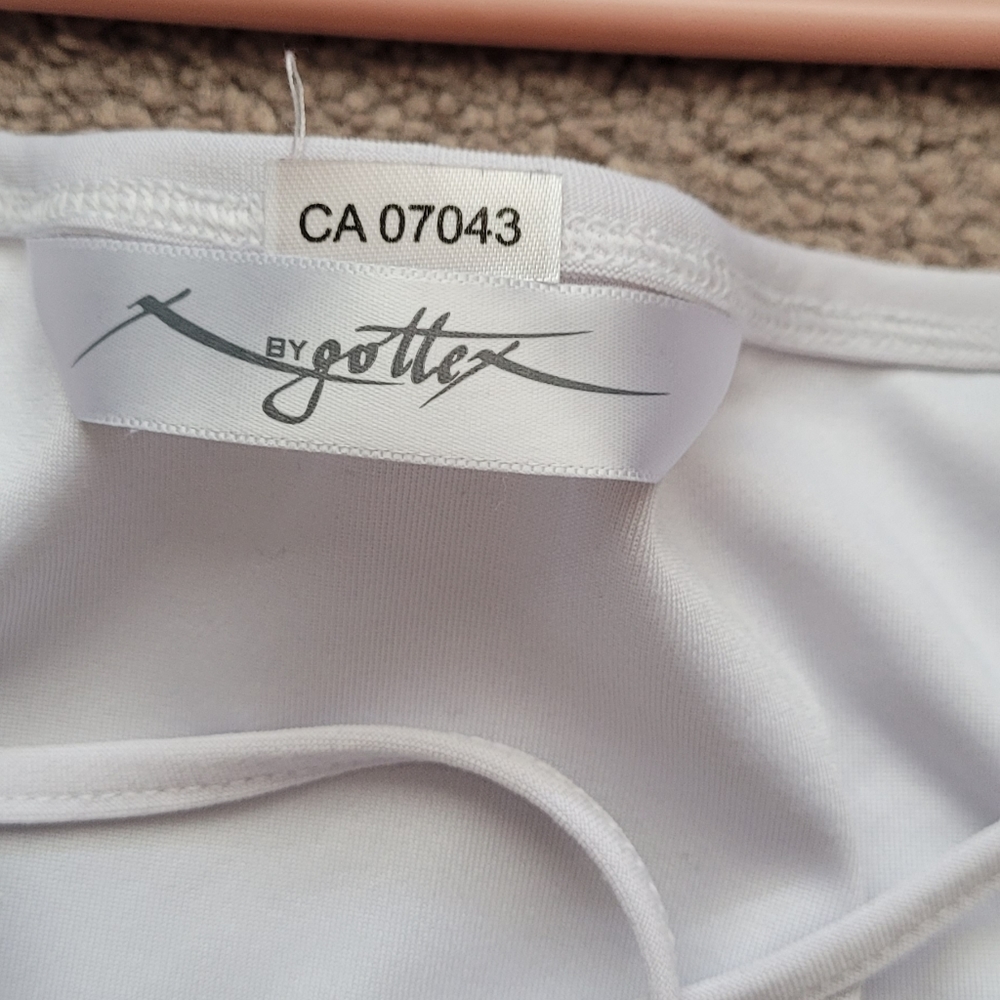 Clothes - Picture 2 of 2